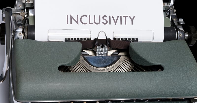 La mode inclusive enfin à la hauteur : tailles et représentativité en question